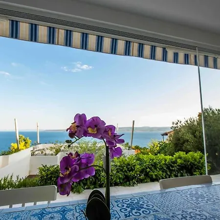 Le View Villa *