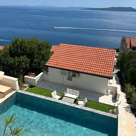 Villa Le View Pisak