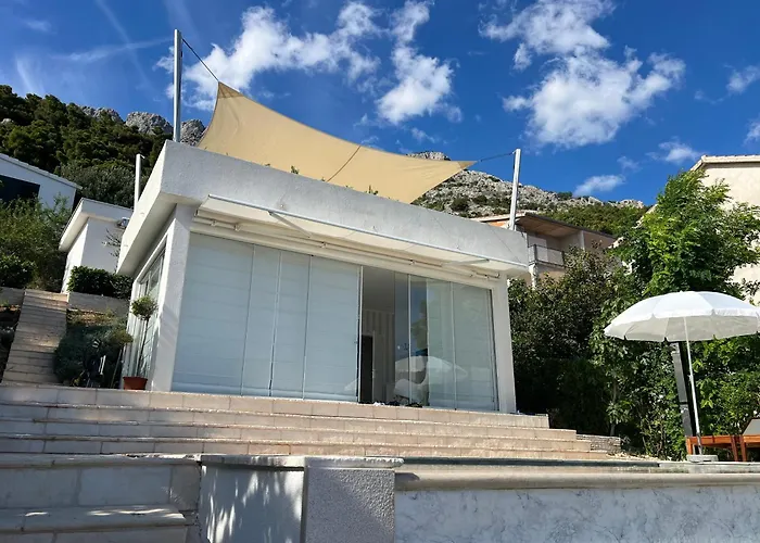 Villa Le View *