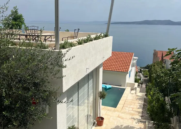 Villa Le View