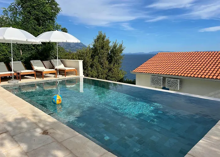 Villa Le View