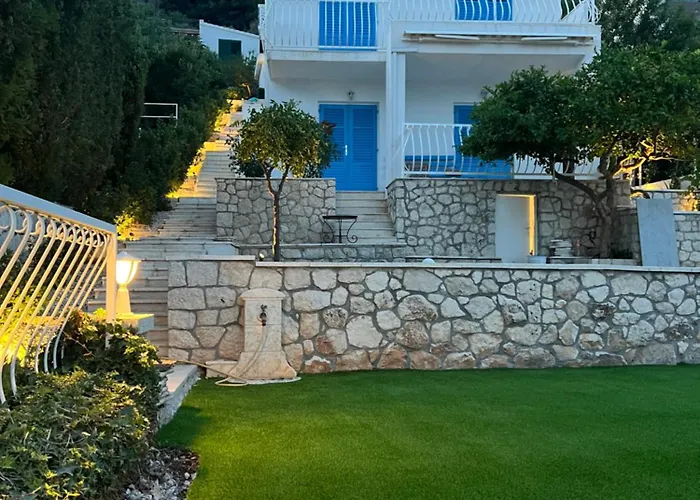 Le View Villa *