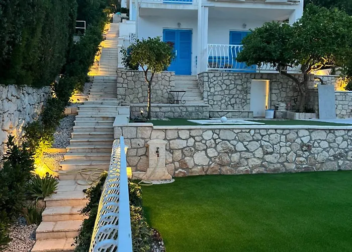 Villa Le View Pisak
