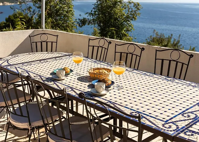 Le View Villa