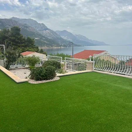 Le View Villa *