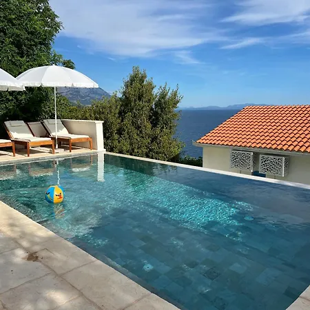 Villa Le View