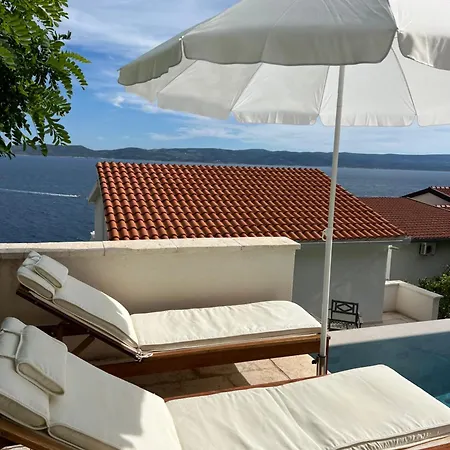 Villa Le View *