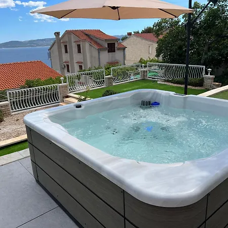 Villa Le View *
