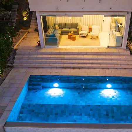 Le View Villa *