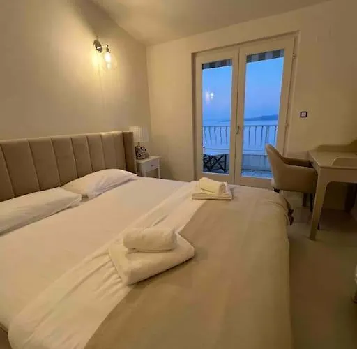 Le View * بيساك