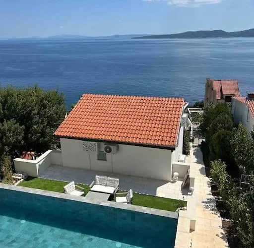 Le View * بيساك